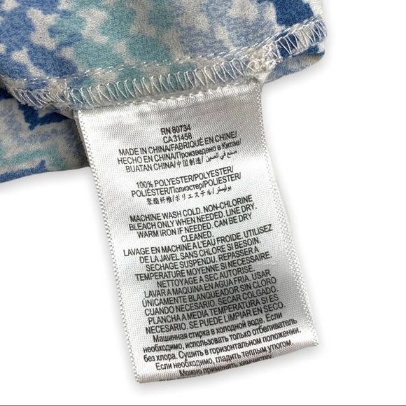 BCBGMaxAzria Women's S Blue Coastal Kaili Keyhole Blouse Geometric Chevron Flowy - Picture 8 of 10